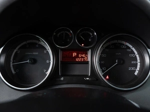 Хетчбэк Peugeot 308 2013 года, 650000 рублей, Волгоград