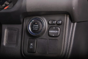 Минивэн Toyota Wish 2013 года, 1299000 рублей, Томск