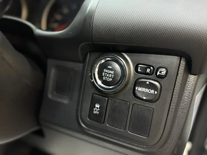 Минивэн Toyota Wish 2014 года, 1817000 рублей, Красноярск