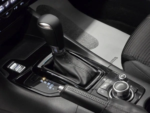 Седан Mazda 3 2018 года, 1349000 рублей, Красноярск