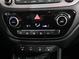 Седан Hyundai Solaris 2019 года, 1519000 рублей, Аксай