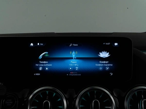 Хетчбэк Mercedes-benz B-класс 2019 года, 1897077 рублей, Москва