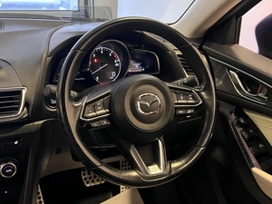 Хетчбэк Mazda Axela 2016 года, 1549000 рублей, Красноярск