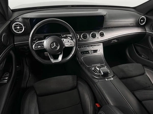 Седан Mercedes-benz E-класс 2019 года, 2970300 рублей, Казань