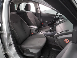 Седан Ford Focus 2013 года, 1060000 рублей, Воронеж