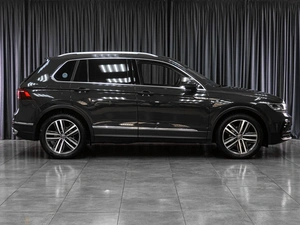 Внедорожник Volkswagen Tiguan 2021 года, 3499000 рублей, Тюмень