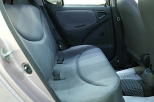 Хетчбэк Toyota Vitz 2000 года, 349000 рублей, Омск