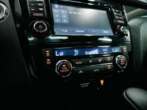 Внедорожник Nissan X-Trail 2015 года, 1799000 рублей, Красноярск