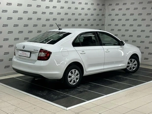 Лифтбек Skoda Rapid 2018 года, 990000 рублей, Красноярск
