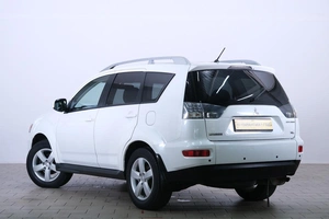 Внедорожник Mitsubishi Outlander 2010 года, 1249000 рублей, Омск