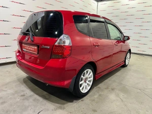Хетчбэк Honda Jazz 2007 года, 570000 рублей, Красноярск