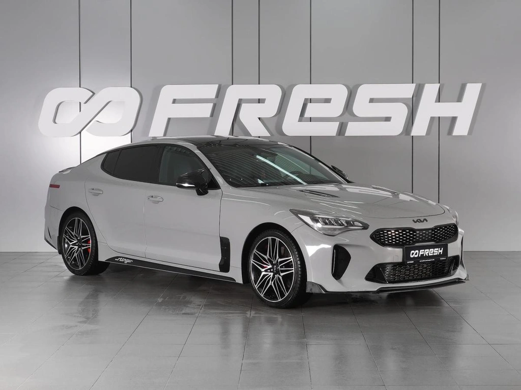 Лифтбек Kia Stinger 2021 года, 3339000 рублей, Красный Пахарь