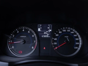 Хетчбэк Hyundai Solaris 2015 года, 916000 рублей, Волгоград