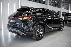 Внедорожник Lexus RX 2023 года, 8899999 рублей, Москва