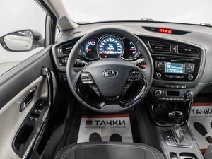 Хетчбэк Kia Ceed 2013 года, 1300000 рублей, Красноярск