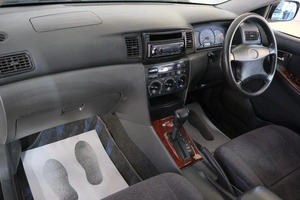 Седан Toyota Corolla 2002 года, 599000 рублей, Омск