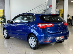 Хетчбэк Kia Rio 2013 года, 787000 рублей, Солонцы