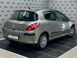 Хетчбэк Peugeot 308 2010 года, 715000 рублей, Красноярск