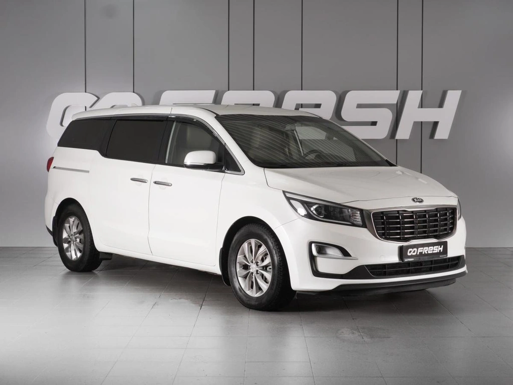 Минивэн Kia Carnival 2018 года, 2699000 рублей, Минеральные Воды