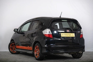 Хетчбэк Honda Fit 2008 года, 599000 рублей, Томск