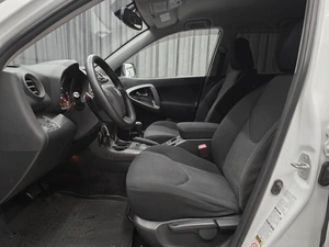 Внедорожник Toyota RAV4 2010 года, 1335000 рублей, Красноярск