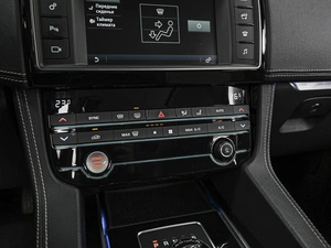 Внедорожник Jaguar F-Pace 2017 года, 2789000 рублей, Ставрополь