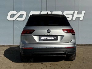 Внедорожник Volkswagen Tiguan 2021 года, 2879000 рублей, Ижевск
