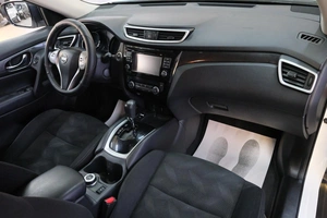 Внедорожник Nissan X-Trail 2017 года, 1799000 рублей, Омск
