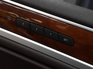 Внедорожник Volkswagen Touareg 2012 года, 2099000 рублей, Тюмень