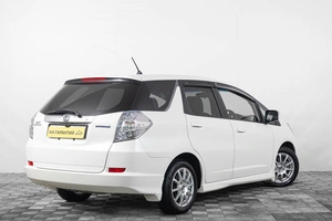 Универсал Honda Fit Shuttle 2012 года, 1099000 рублей, Кемерово