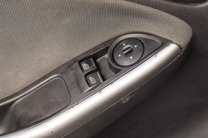 Хетчбэк Ford Focus 2012 года, 819000 рублей, Челябинск