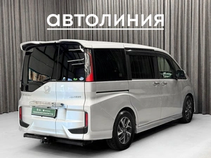 Минивэн Honda Stepwgn Spada 2015 года, 1650000 рублей, Красноярск