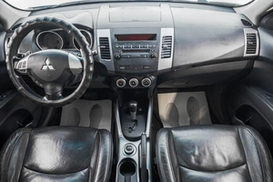 Внедорожник Mitsubishi Outlander 2008 года, 1349000 рублей, Барнаул