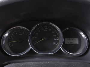 Седан Renault Logan 2017 года, 560000 рублей, Ростов-на-Дону