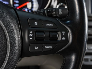 Минивэн Kia Carnival 2019 года, 3129000 рублей, Тюмень