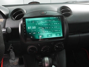 Хетчбэк Mazda 2 2009 года, 629000 рублей, Красный Пахарь