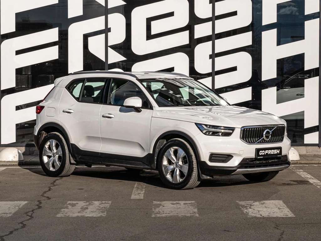 Внедорожник Volvo XC40 2018 года, 2299000 рублей, Краснодар