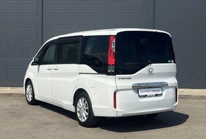 Минивэн Honda Stepwgn 2018 года, 1890000 рублей, Солонцы