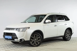 Внедорожник Mitsubishi Outlander 2014 года, 1679000 рублей, Челябинск