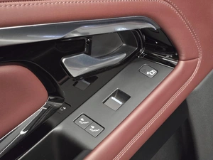Внедорожник Land Rover Range Rover Evoque 2021 года, 4700000 рублей, Красноярск