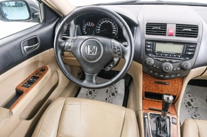 Седан Honda Accord 2007 года, 1029000 рублей, Красноярск