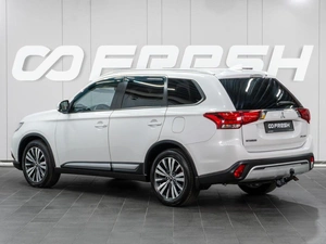 Внедорожник Mitsubishi Outlander 2019 года, 1499000 рублей, Сургут