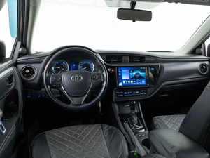 Седан Toyota Corolla 2018 года, 1549046 рублей, Москва