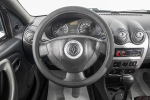 Седан Renault Logan 2015 года, 549000 рублей, Барнаул