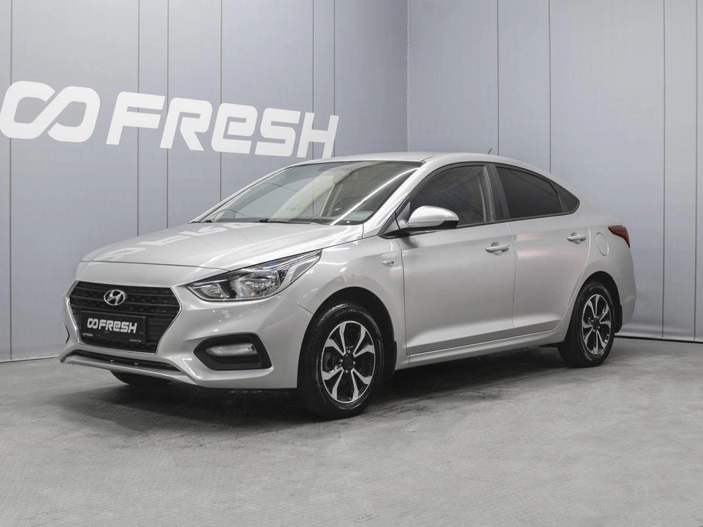 Седан Hyundai Solaris 2017 года, 1116000 рублей, Омск