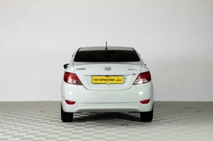 Хетчбэк Hyundai Solaris 2014 года, 929000 рублей, Челябинск
