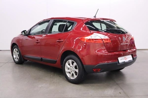 Хэтчбек Renault Megane 2012 года, 890000 рублей, Брянск