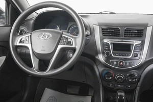 Седан Hyundai Solaris 2016 года, 1199000 рублей, Кемерово