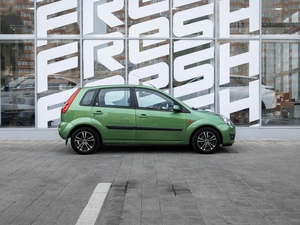 Хетчбэк Ford Fiesta 2007 года, 644000 рублей, Ставрополь