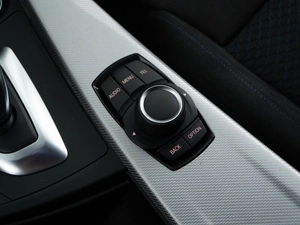 Седан BMW 3 серия 2015 года, 2347444 рублей, Москва